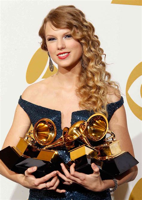 Grammys Taylor Swift 2025 - Honor Laurene