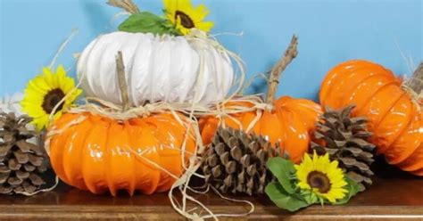 12 Gorgeous Thanksgiving Pumpkin Decor Ideas to Try Today | Hometalk