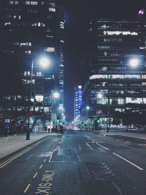 Free Images : light, bokeh, skyline, traffic, street, night, city ...