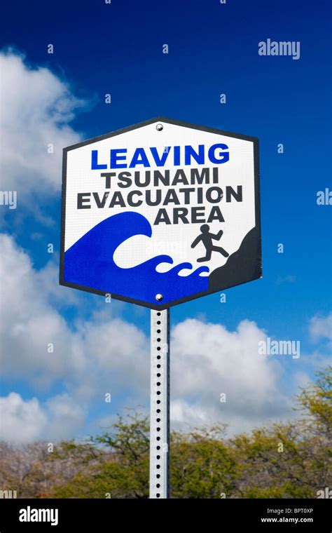 Leaving Tsunami Evacuation Area sign, The Big Island, Hawaii, United ...