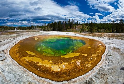 Yellowstone National Park, Wyoming, Montana and Idaho | US National Parks