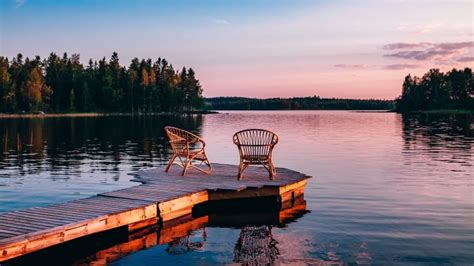 'Unprecedented' demand for Ontario cottage rentals this summer, renters say | CBC News