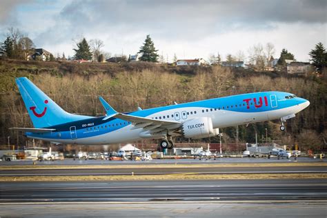 Boeing, TUI Group Celebrate Delivery of the Tourism Operator