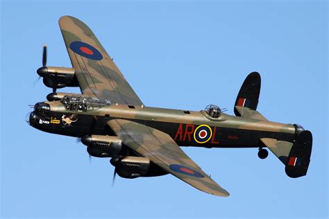 48 Hour Photo Comp: Heavy Bombers - UK Airshow Review Forums