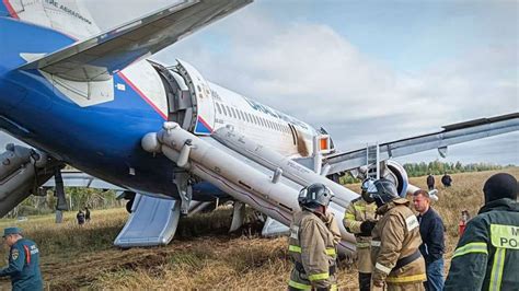 Russian Passenger Plane Makes Emergency Landing in Siberian Field - The ...