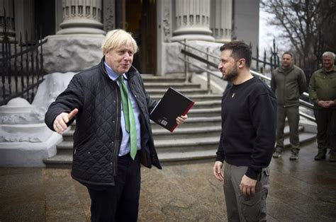 Boris Johnson hogs spotlight with Ukraine visit – POLITICO