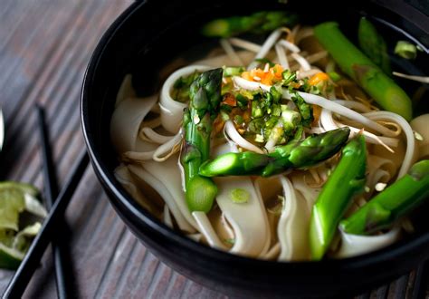 Vegetarian Pho With Asparagus and Noodles - The New York Times