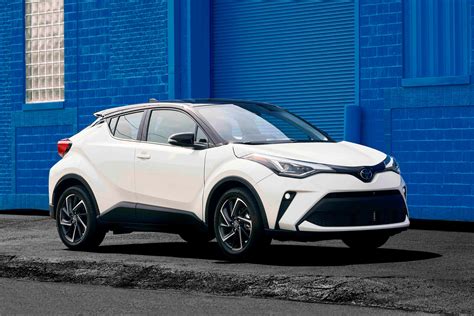 2022 Toyota C-HR Review, Pricing | C-HR SUV Models | CarBuzz