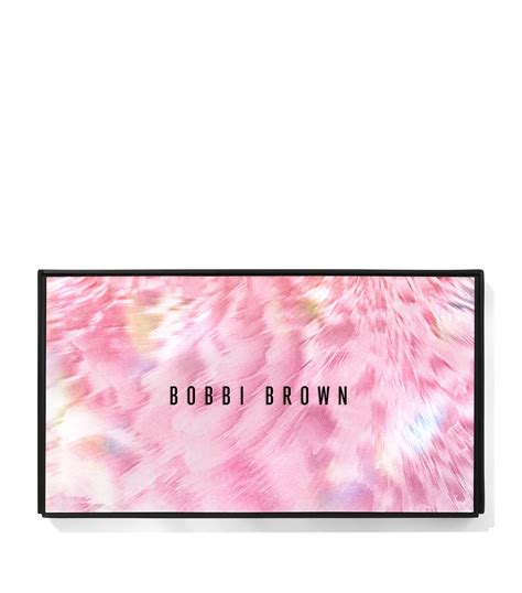 Bobbi Brown Day & Light Eyeshadow Palette | Harrods AE