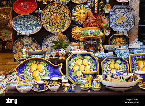 Souvenir shop, Taormina, Sicily, Italy Stock Photo: 9049652 - Alamy