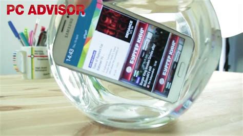 Samsung Galaxy S5 waterproof dunk test video - Tech Advisor