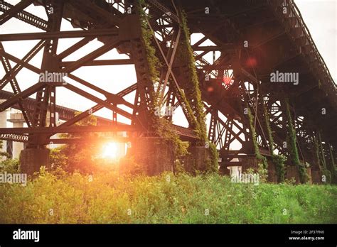 Bridge Across Mississippi River, Memphis Stock Photo - Alamy