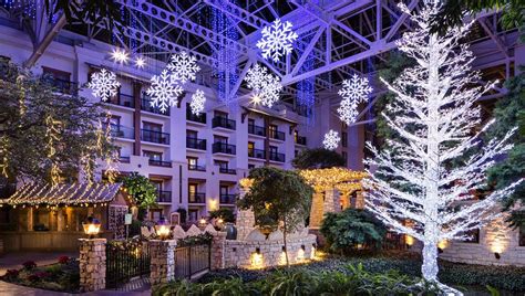 Christmas at Gaylord Texan | A Holiday Season Tradition in Grapevine