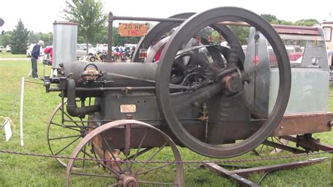 INTERNATIONAL HARVESTER 20HP HIT and MISS ENGINE - YouTube