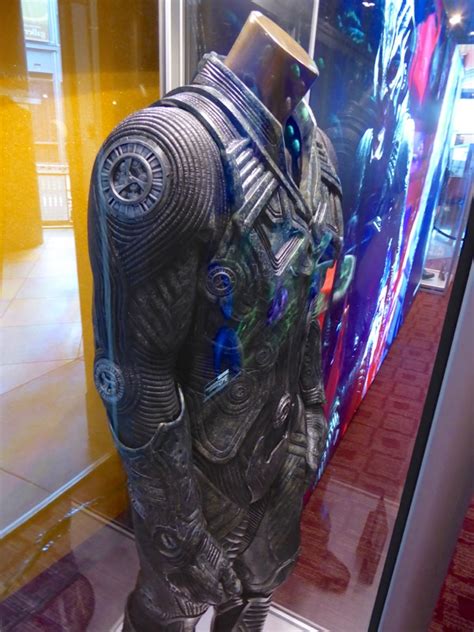 Hollywood Movie Costumes and Props: Idris Elba and Chris Pine Star Trek: Beyond movie costumes ...