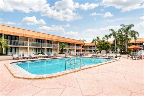 QUALITY INN & SUITES $66 ($̶9̶5̶) - Updated 2020 Prices & Hotel Reviews ...