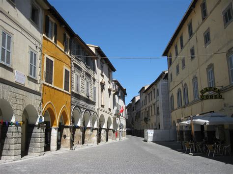 Fossombrone - VisItaly Maps