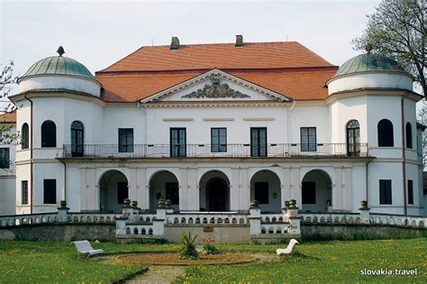 The manor house Michalovce - Slovakia.travel