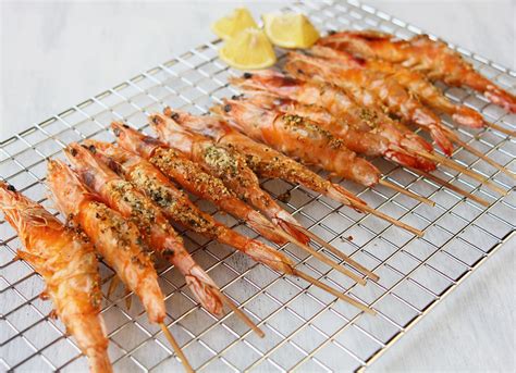 How to make Garlic Butter Grilled Prawns (recipe) - Rice 'n Flour