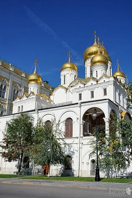 Kremlin Grounds and Cathedrals - Moscow Kremlin by Moscow Guide and Driver