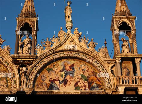 Basilica di san marco mosaics hi-res stock photography and images - Alamy