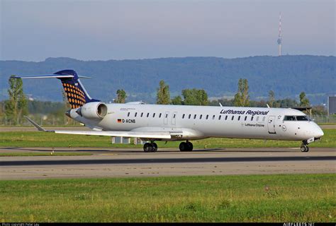 Lufthansa Cityline Canadair Regional Jet D-ACNB (photo 4806 ...