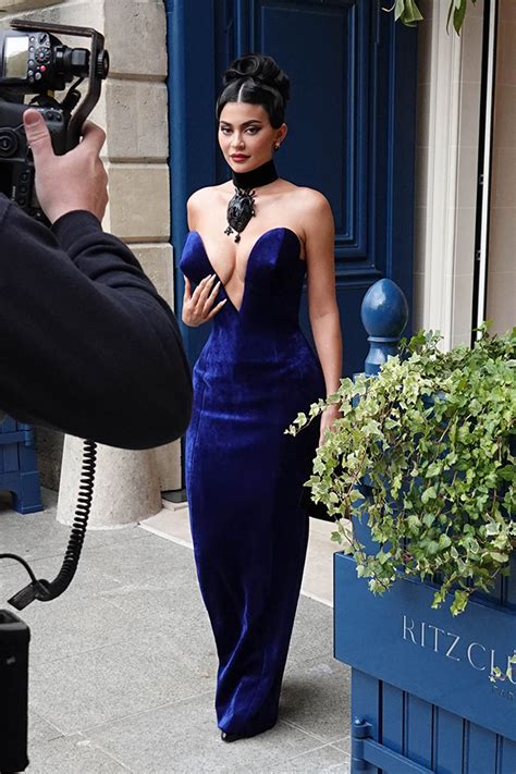 Kylie Jenner’s Plunging Blue Velvet Dress: Paris Fashion Week Photos ...