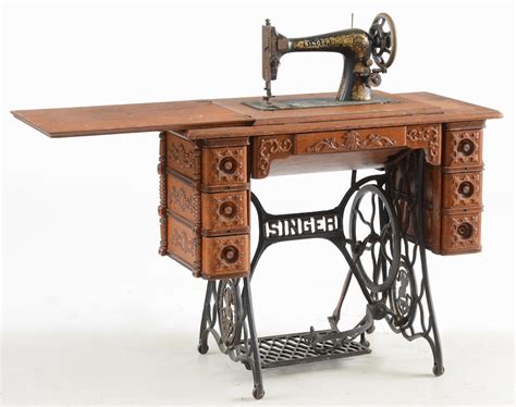 Antique Singer Treadle Sewing Machine | EBTH