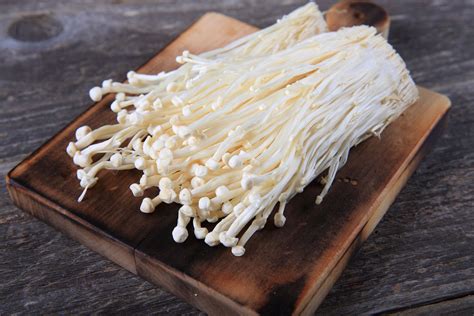 Enoki Mushrooms: Recipes, Tips and Ideas | Fine Dining Lovers