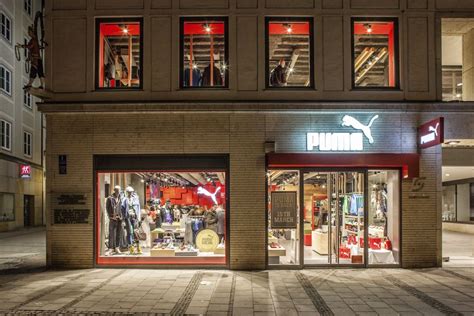 Puma Stores Amsterdam, London and Munich By Plajer & Franz