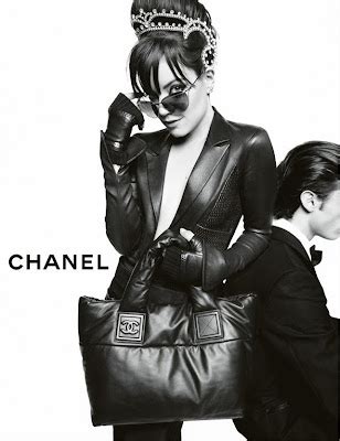 If It's Hip, It's Here (Archives): Lilly Allen & Karl Lagerfeld Introduce The CHANEL COCO COCOON ...