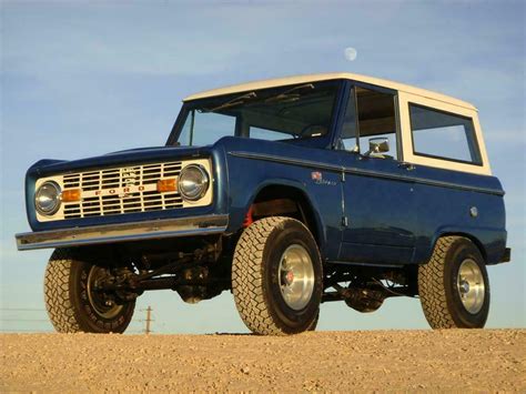 1974 FORD BRONCO CUSTOM SUV