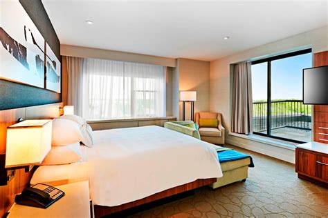 Hotel Rooms & Amenities | Delta Hotels Dartmouth