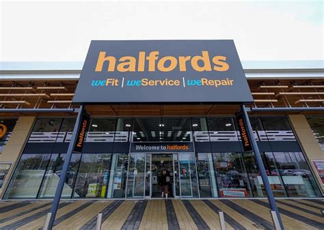 End to electric car grants is backwards step, warns Halfords boss | The Standard