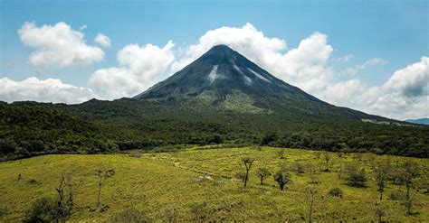 ARENAL VOLCANO NATIONAL PARK - Another Jay in Paradise