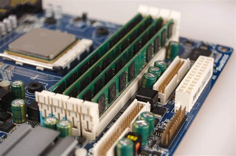 HOW TO UPGRADE RAM IN A DESKTOP COMPUTER? - TechStory