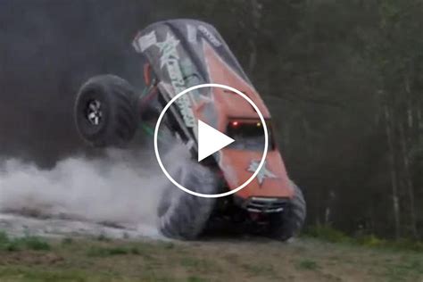 This Guy Just Set a New Monster Truck Jump Record | CarBuzz