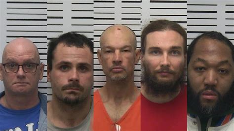 Missouri manhunt underway for 5 escaped inmates, including three 'known ...