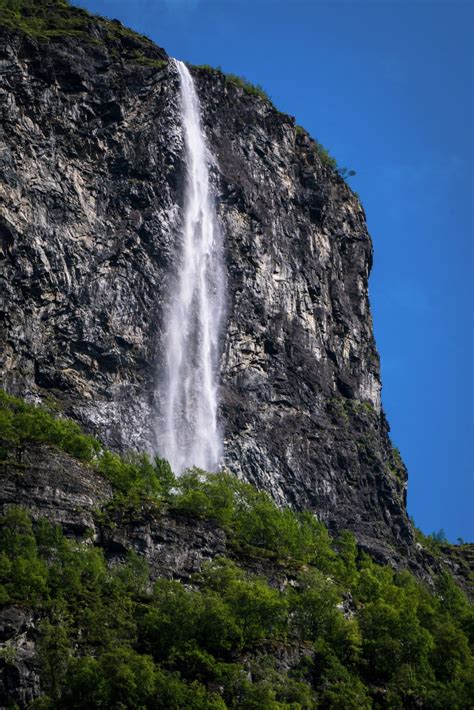 16 Gorgeous Waterfalls to See in Norway | Celebrity Cruises