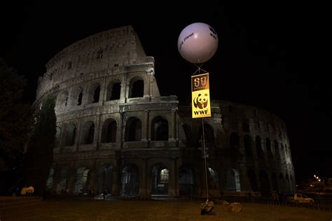 File:Colosseum Earth Hour.jpg - Wikimedia Commons