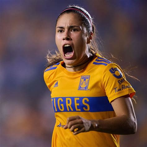 Jacqueline Ovalle renueva contrato con Tigres Femenil| Telediario México