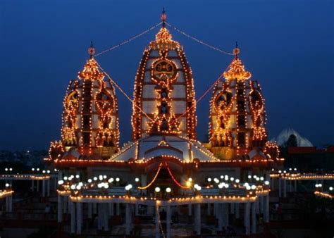 ISKCON Temple, Delhi - Entry Fee, Visit Timings, Things To Do & More...