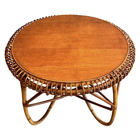 Round Rattan and Wood Coffee Table. Italian Work in the Style of Franco Albini For Sale at 1stDibs