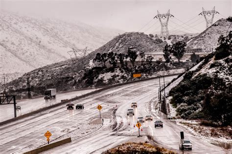 15 Freeway through Cajon Pass reopens in both directions after heavy snowfall – Orange County ...