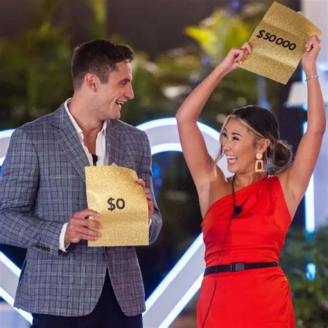 2021 Winners Tina and Mitch Will Return to the Villa for Love Island Australia - POPSUGAR Australia