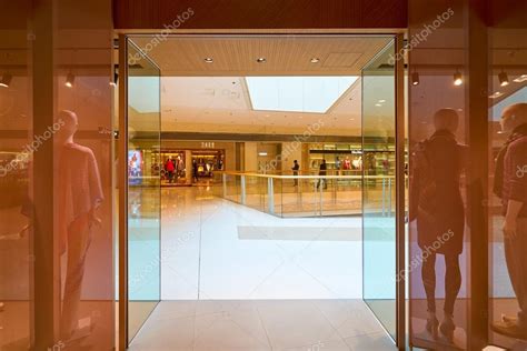 Elements Shopping Mall – Stock Editorial Photo © teamtime #124450072