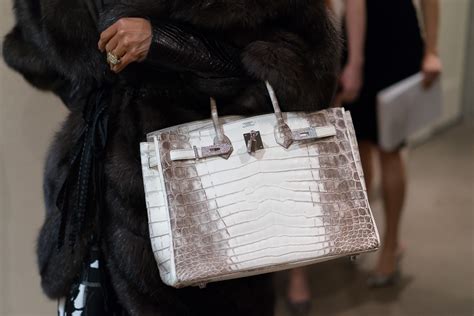 The Hermès Birkin Authenticity Guide: 5 Tips to Ensure the Birkin You’re Buying is Real - PurseBlog