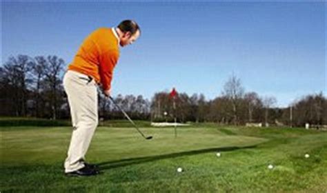 Chipping Technique for Distance Control | Free Online Golf Tips