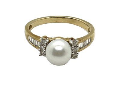 Vintage Pearl and Diamond Ring