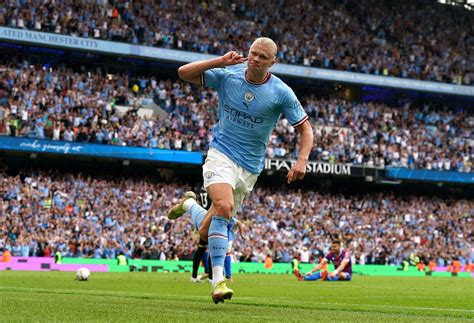 Erling Haaland logra un hat-trick en la primera parte contra el Nottingham Forest